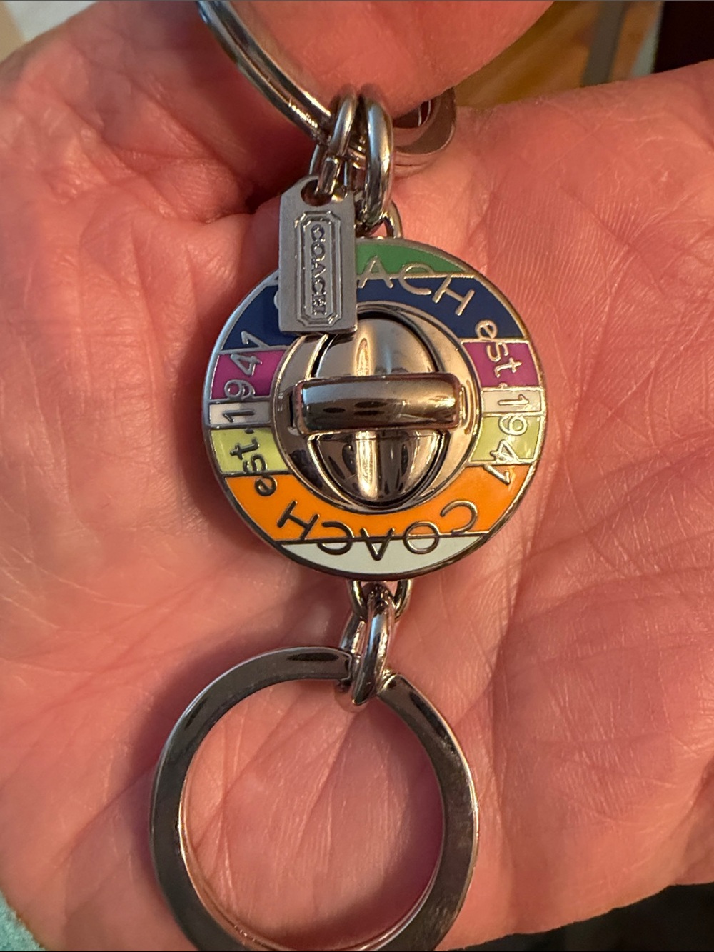 COACH Legacy Enamel Turnlock Valet Keyring-Silver Hardware - Picture 15 of 16